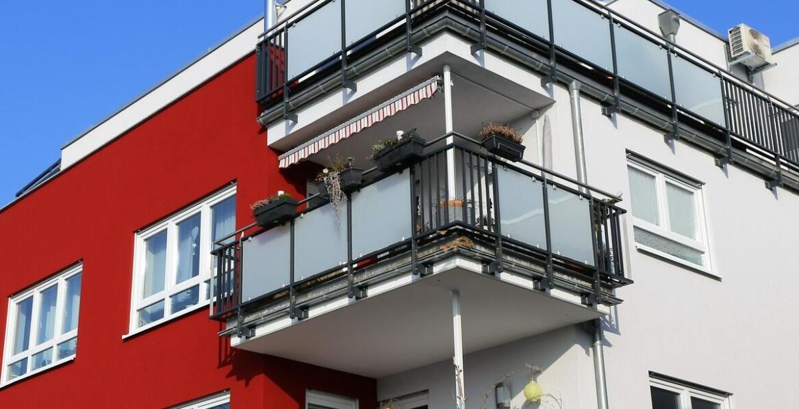 Hydroizolacja balkonów i tarasów – sprawdzone sposoby na długotrwałą ochronę