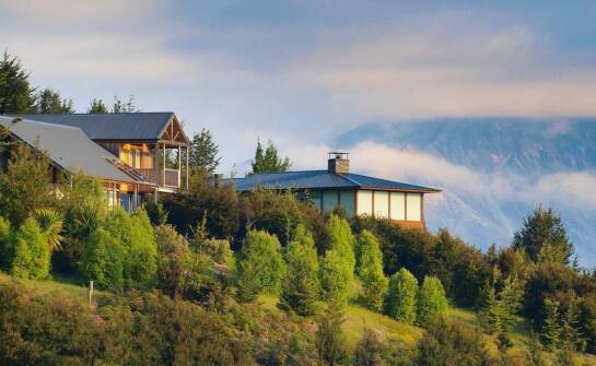 Wyjątkowe pomysły na luksusowy nocleg w górach – komfort i relaks