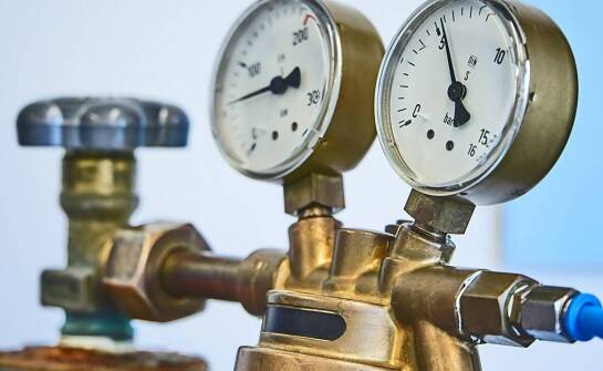 Manometry w instalacjach wodnych – jak działają i do czego służą?