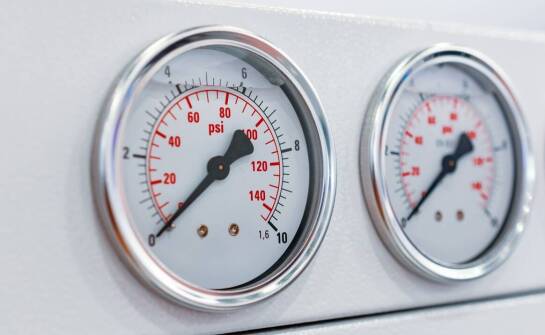 Manometry do instalacji CO – najważniejsze funkcje i zastosowanie w systemach grzewczych