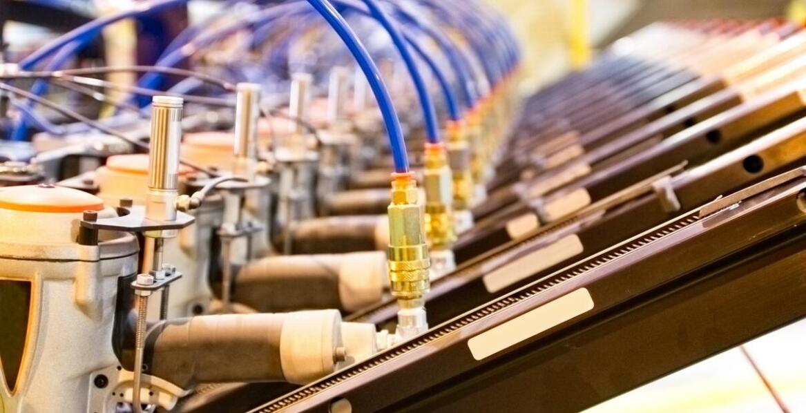 Jak działają elastyczne przyłącza i co wpływa na ich wybór?