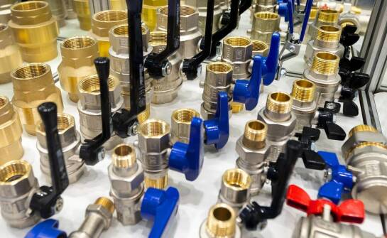 Zawory termostatyczne w instalacjach – rodzaje, zastosowania i wybór produktów