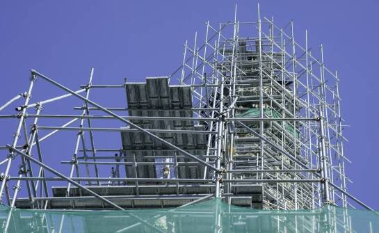 Rusztowania na budowie – jak wybrać odpowiednią konstrukcję do pracy