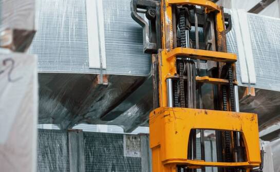 Jakie są korzyści ze stosowania wind budowlanych?