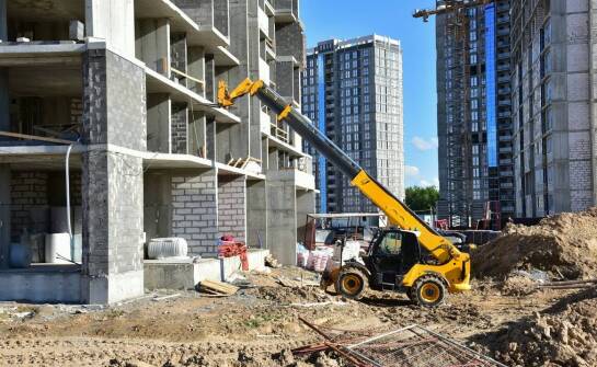 Jak wybrać windę budowlaną dostosowaną do potrzeb inwestycji budowlanej