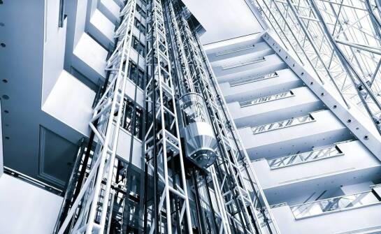 Zastosowania wind budowlanych w realizacji inwestycji i podnoszeniu efektywności