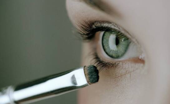 Płuczki do oczu – jak wybrać odpowiedni model do różnych zastosowań