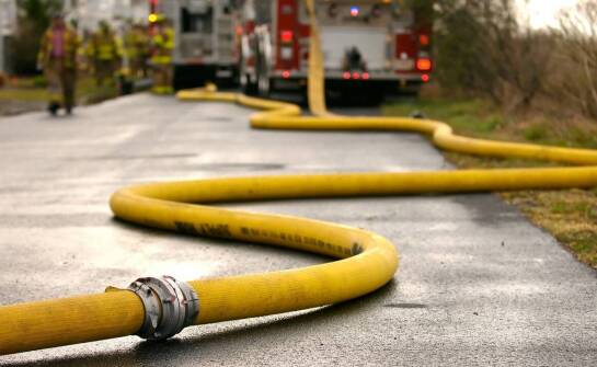 Najważniejsze cechy węży przeciwpożarowych używanych przez straż pożarną