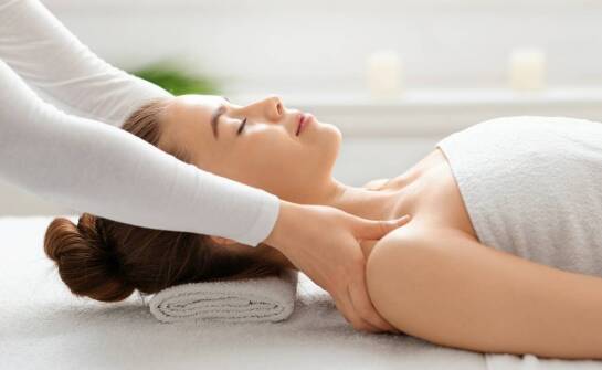 Masaż relaksacyjny – na czym polega i jakie daje efekty dla ciała oraz umysłu