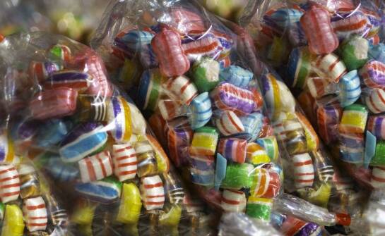 Pomysły na opakowania na słodycze – przegląd rozwiązań i inspiracji rynkowych