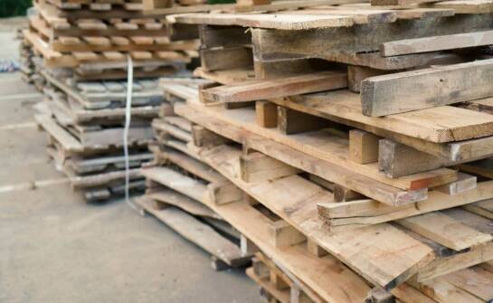 Nowe trendy w branży palet – co wpływa na wybór i popularność rozwiązań