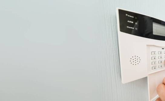 Systemy alarmowe – zastosowania, funkcje i korzyści zwiększające bezpieczeństwo