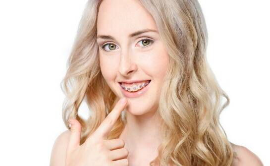 Najczęstsze pytania o protezy zębowe – co warto wiedzieć przed decyzją