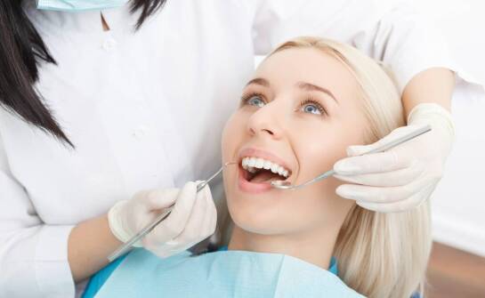 Najczęstsze metody poprawy estetyki zębów – jak uzyskać piękny uśmiech