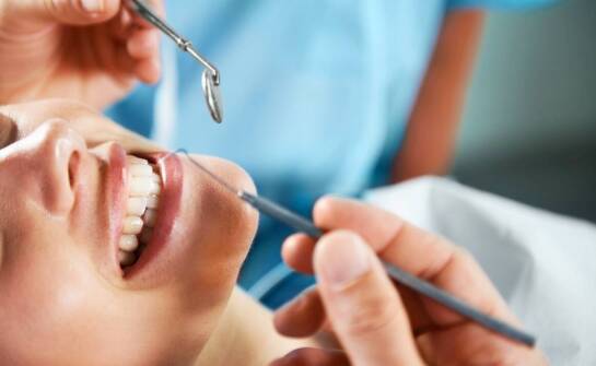 Nowoczesne rozwiązania w poprawie wyglądu zębów i estetyki uśmiechu