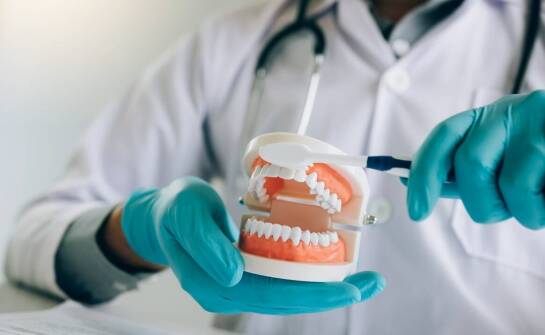 Wady zgryzu i ich leczenie – najważniejsze informacje o ortodoncji