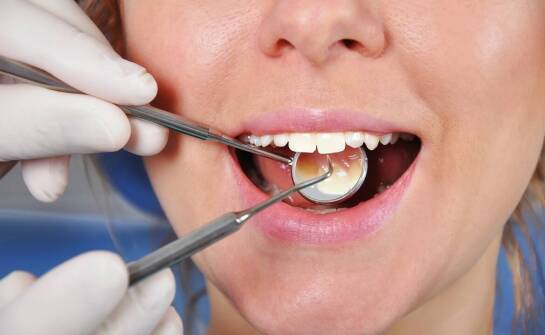 Jak wygląda leczenie ortodontyczne i jakie daje możliwości poprawy zgryzu