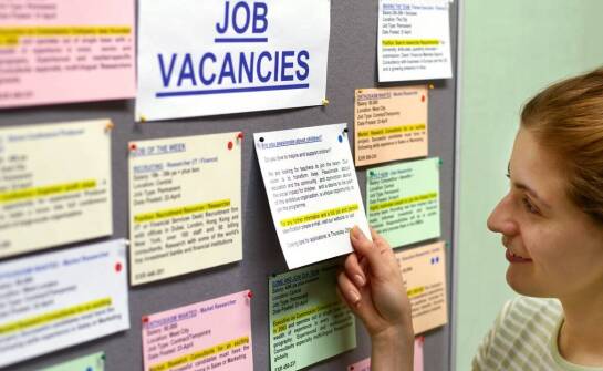 Praca tymczasowa – szansa na rozwój zawodowy i zdobycie doświadczenia