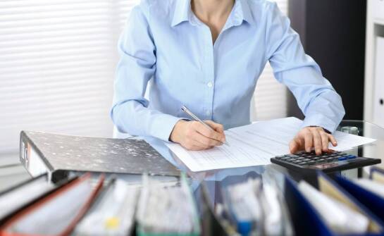 Pozwolenie na pracę – najważniejsze informacje i etapy uzyskania dokumentu