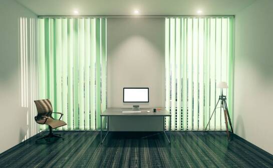 Żaluzje okienne – pomysły na stylowe i praktyczne rozwiązania do wnętrz