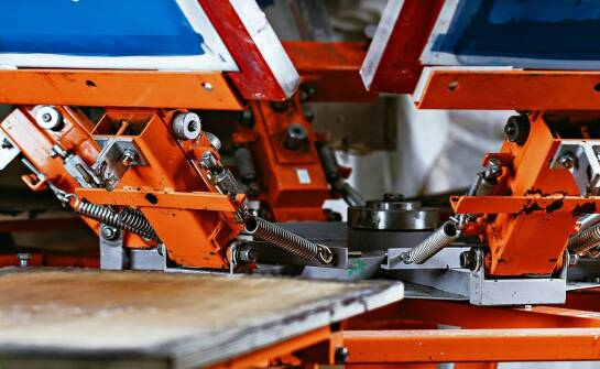 Indywidualne maszyny na zamówienie – innowacyjne rozwiązania dla produkcji