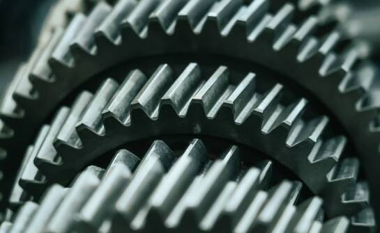 Przekładnia ślimakowa Bonfiglioli – charakterystyka oraz zastosowania w maszynach