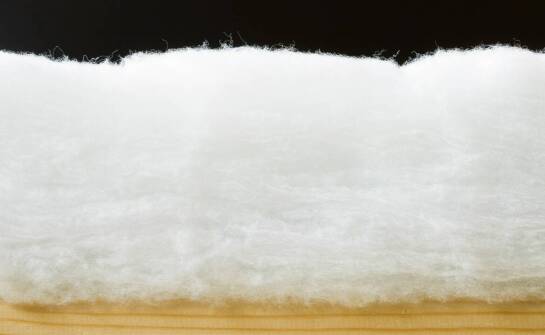 Ocieplanie domu granulatem wełny – skuteczność, korzyści i zastosowanie