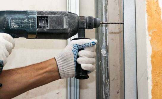 Proces budowy domu – najważniejsze formalności, umowy i obowiązki inwestora