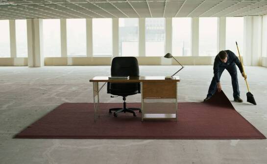 Jak przygotować podłoże pod wykładzinę? Praktyczne porady i najważniejsze kroki