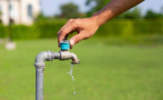 Zasady korzystania z dystrybutorów wody – czym kierować się przy wyborze