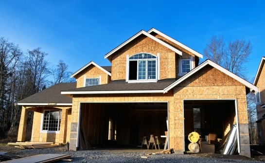 Domy jednorodzinne pod klucz – najpopularniejsze rozwiązania i trendy 2024