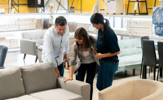 Jak dopasować meble do wnętrza – inspiracje i praktyczne pomysły aranżacyjne