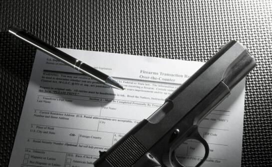 Czym są sprawy karne skarbowe i jakie prawa przysługują podejrzanym?