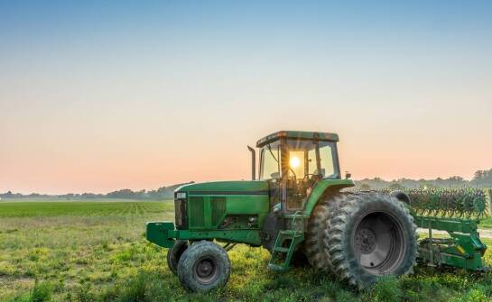 Krone – historia marki, kluczowe rozwiązania i wpływ na branżę rolniczą