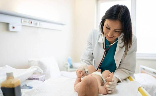 Badania prenatalne z refundacją – kryteria, etapy i dostępność świadczeń