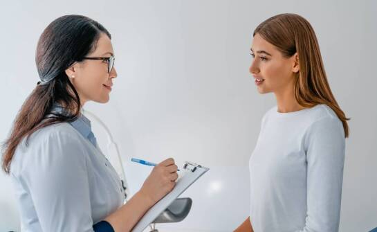 Kiedy warto zdecydować się na wizytę u ginekologa - prywatnie?