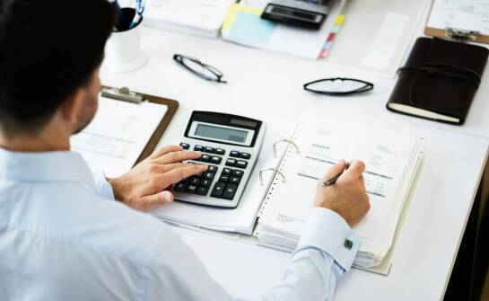Na czym polega rola doradcy księgowego i kiedy warto skorzystać z jego wsparcia