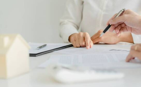 Ustanowienie hipoteki u notariusza – wymagane dokumenty i procedura krok po kroku