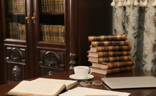 Jakie usługi świadczy notariusz? Przegląd najważniejszych czynności notarialnych