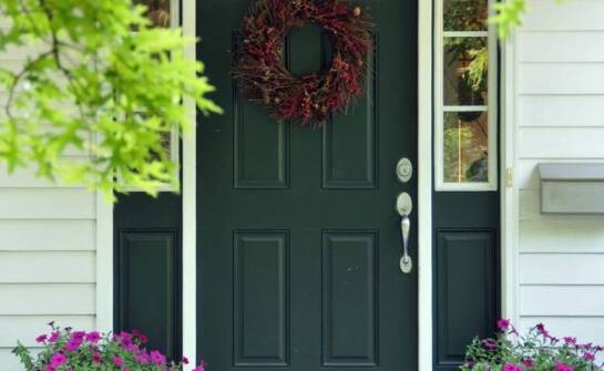 Drzwi wejściowe – bezpieczeństwo, design oraz rozwiązania dopasowane do potrzeb