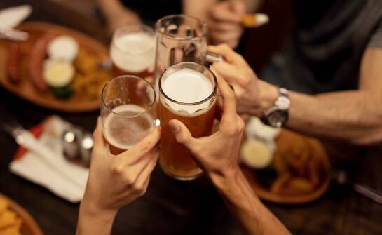 Hurtownia piwa – jak zmienia się oferta i co wpływa na wybór produktów