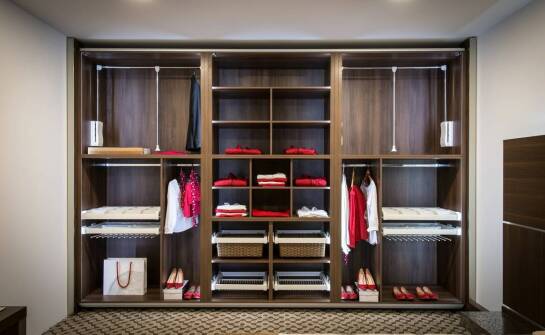 Garderoba szyta na miarę – inspiracje i sprawdzone pomysły na przechowywanie