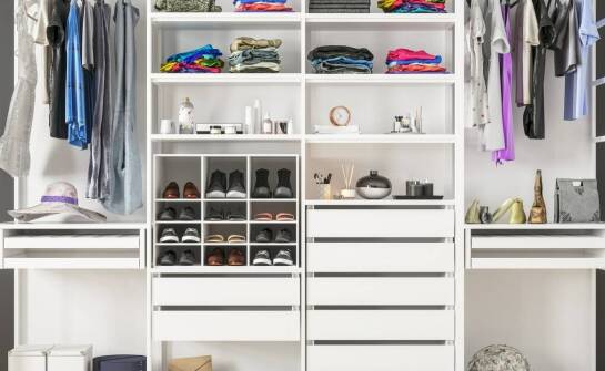 Organizacja przestrzeni – jak zaplanować garderobę dopasowaną do potrzeb