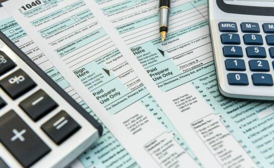 Rozliczenia podatkowe przedsiębiorstw – najważniejsze informacje i etapy