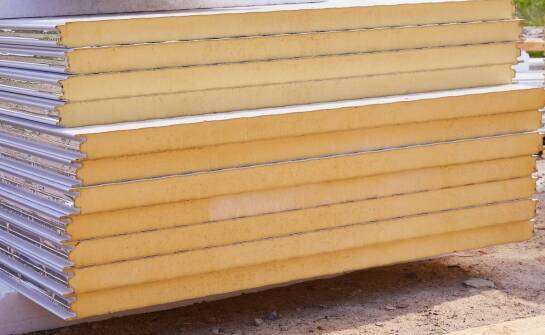 Jak wybrać idealne deski elewacyjne do nowoczesnych fasad budynków