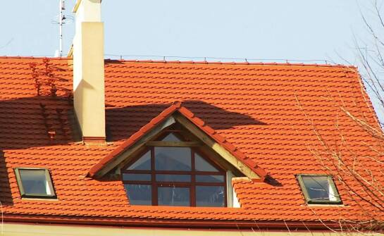 Więźba dachowa – kluczowe rodzaje konstrukcji i ich zastosowanie w budownictwie