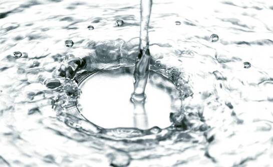 Najskuteczniejsze metody wykrywania przecieków i usuwania wilgoci po zalaniu