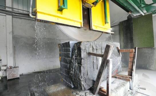 Najczęstsze skutki wilgoci w budynkach i sprawdzone sposoby ich ograniczania