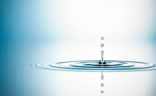 Jak zapobiegać wyciekom w instalacjach wodnych i minimalizować szkody