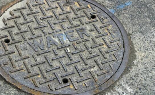 Lokalizowanie wycieków w instalacjach wodnych – najważniejsze informacje